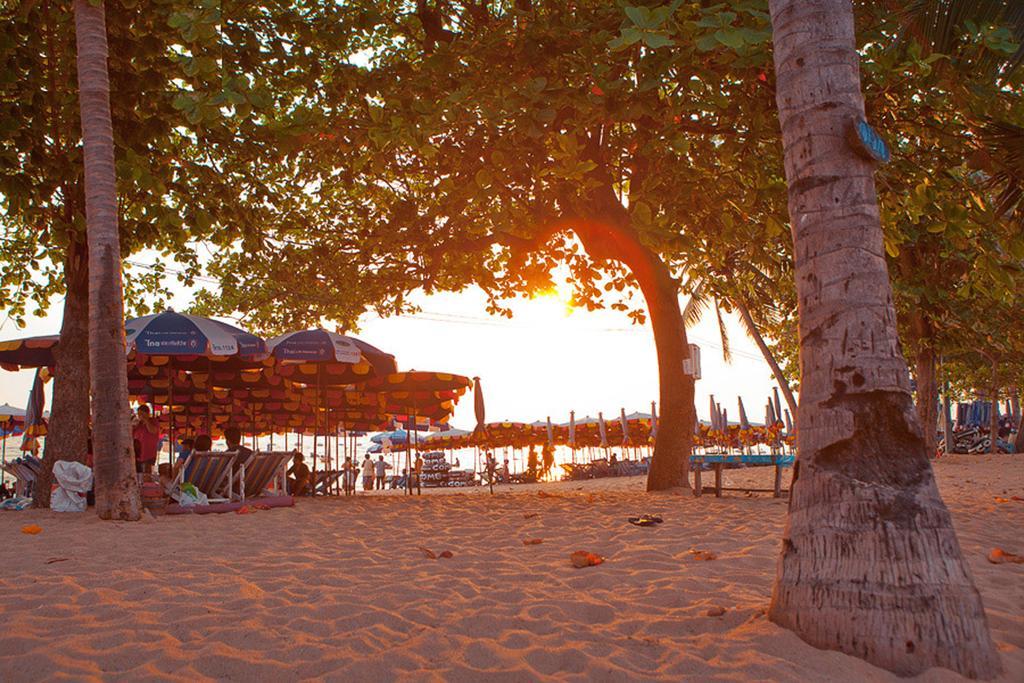 Acqua - 100 Meters From Jomtien Beach Pattaya Luaran gambar